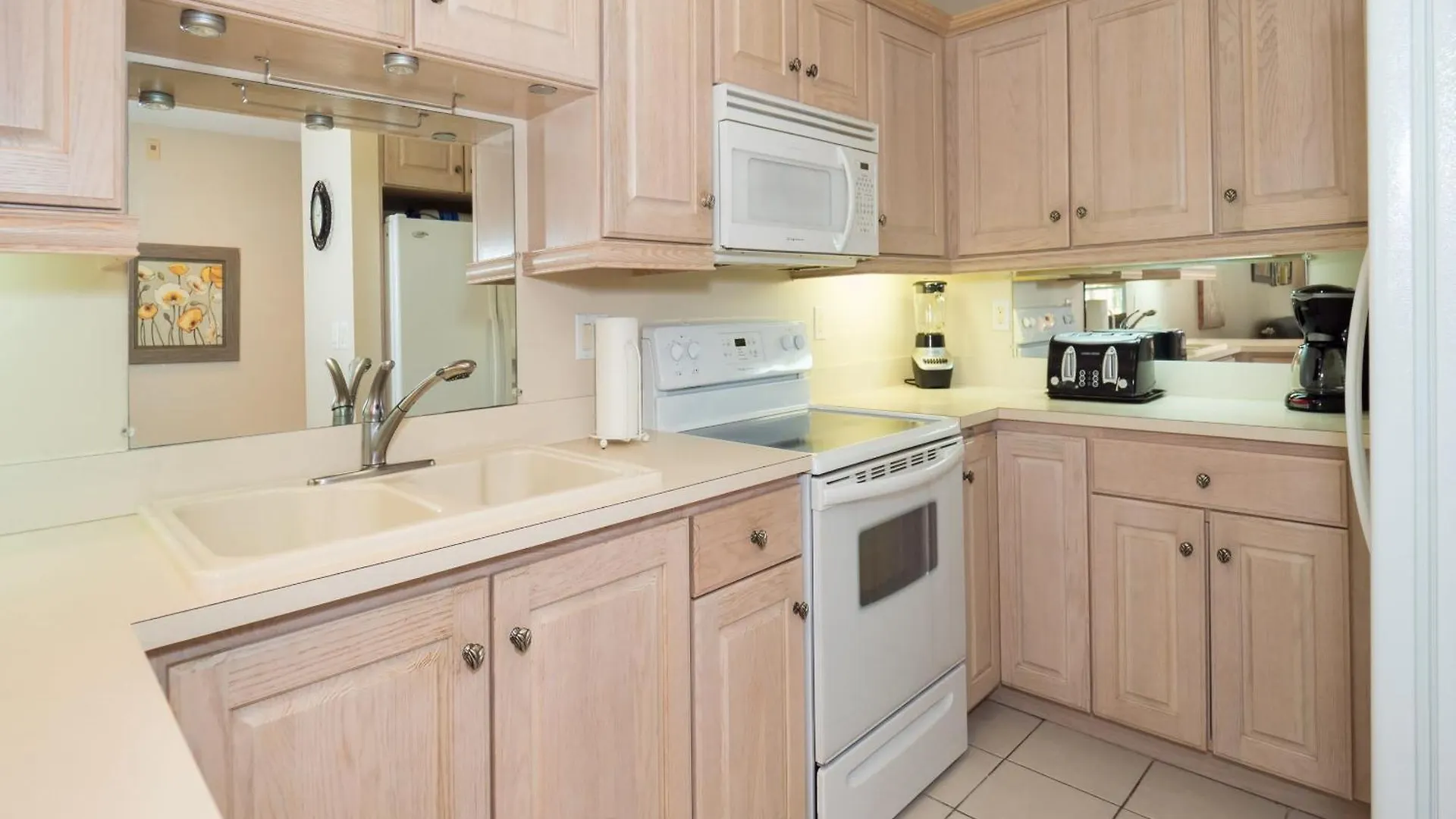 Beach Living At Regal Beach Blde George Town Apartment